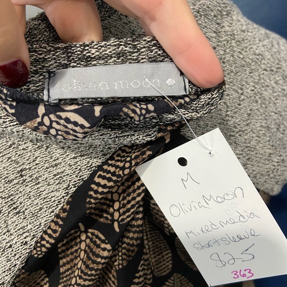 Olivia Moon Short Sleeve Blouse Sz M - Picture 4 of 4